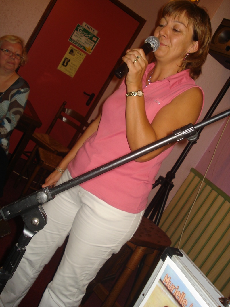 Murielle LAROSE chantait à la PIZZA GOGO le 1/10! Dsc05976