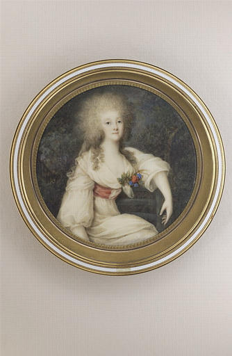 Marie Antoinette, portraits de et d'après Dumont - Page 2 M5035010