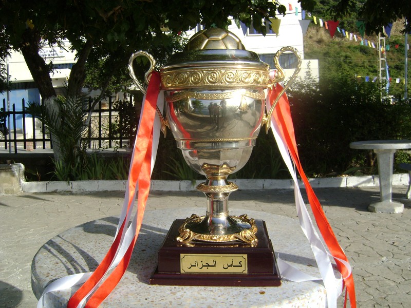 La coupe d'Algerie (2009) du C.R.Belcourt à Dellys Dsc06810