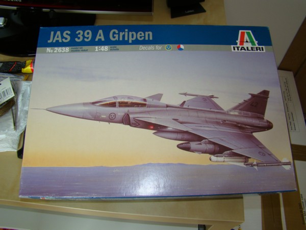 gripen petul - saab gripen [italeri] 1/48 Boite_12