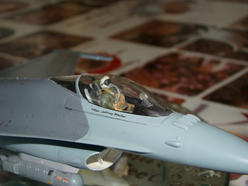 F16C Fighting Falcon [Tamiya] 1/48  - Page 6 F-16_b19