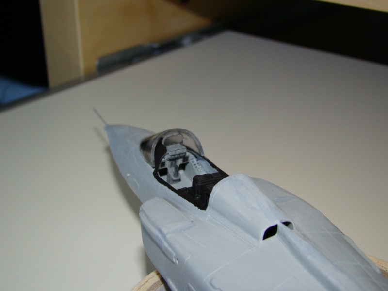 saab gripen [italeri] 1/48 - Page 3 Pare_b11