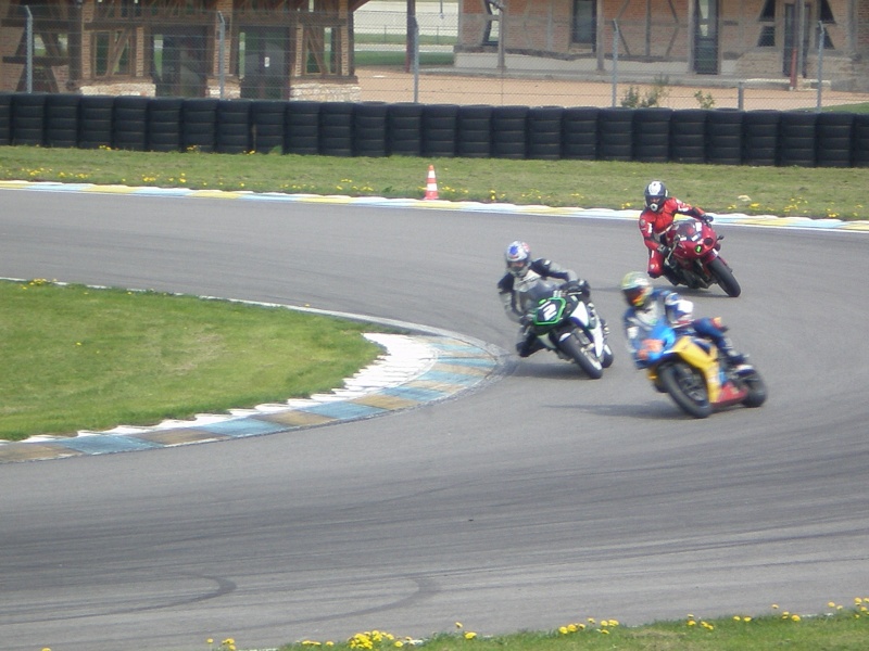 journée piste le 12/04 au circuit de bresse P4120221