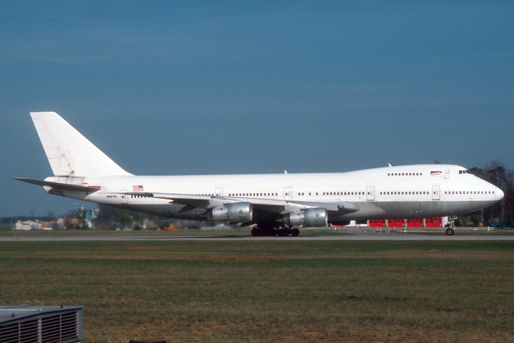 747 in FRA - Page 2 741_fe10