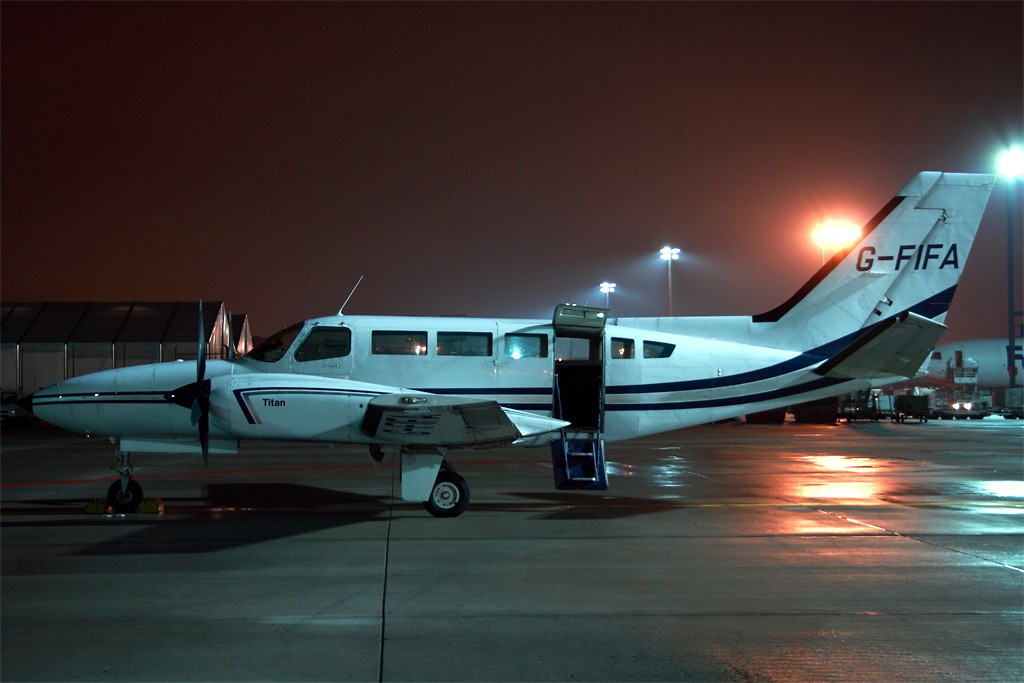 12.11.09 Cessna11