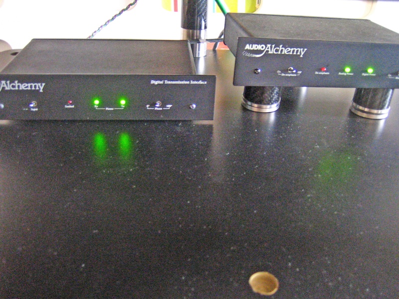 Audio Alchemy DTI digital de-jittering device & XDP DAC (Used) Img_3930