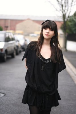 Robe Zara noire vue chez Betty Robe-z10