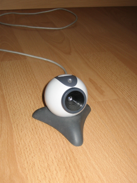 Vends Webcam Logitech QuickCam Messenger Img_1411
