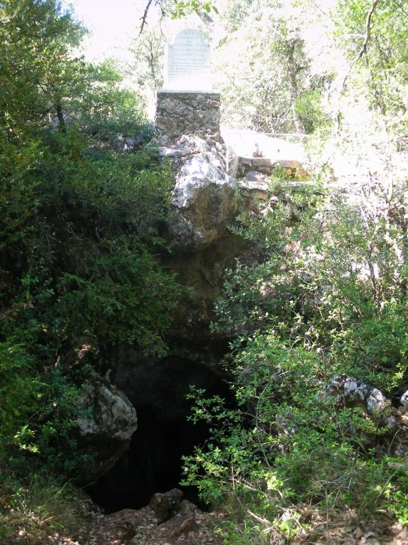La grotte de vins Grotte13