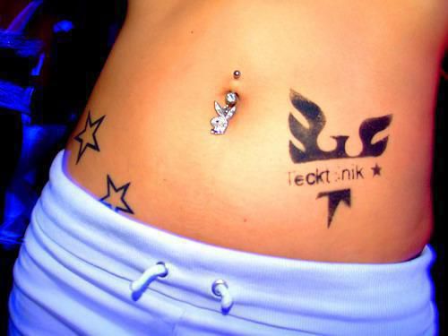 Tatouages et piercing - Page 2 Big_2411