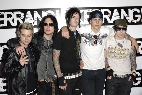 Post Your Favourite A7X Pictures Here! - Page 2 Avenge13