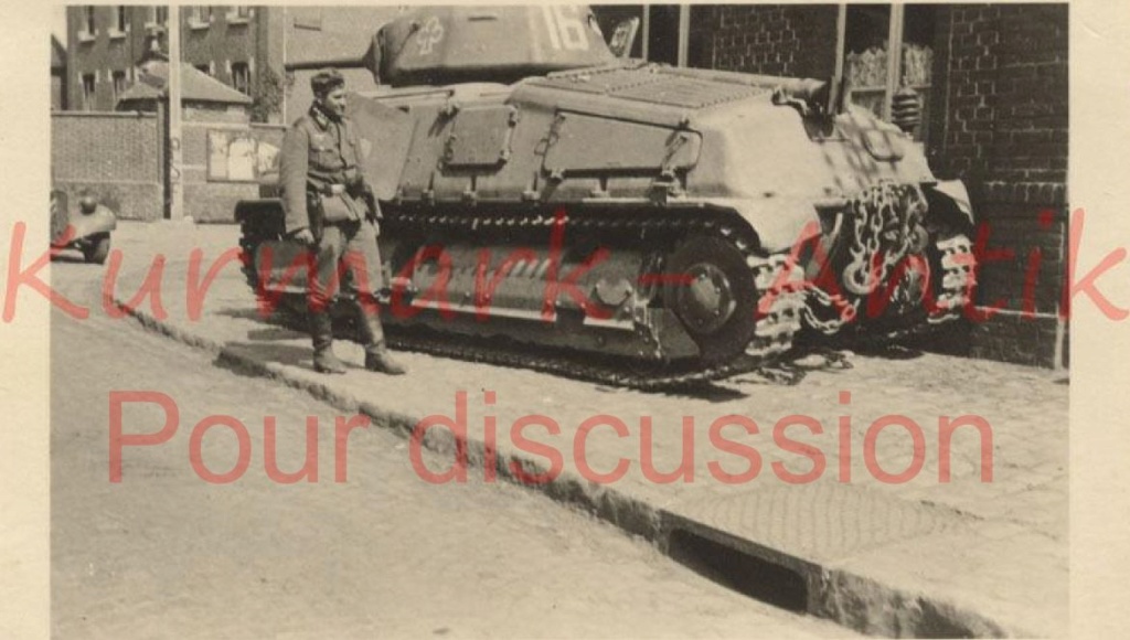 Char Somua en panne à Saultain prés de Valenciennes. M870-112