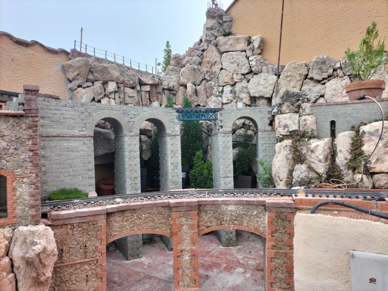 Construcció d'un viaducte de pedra en corba-(FFCC de la Terrassa) Pont - Página 4 Img20846