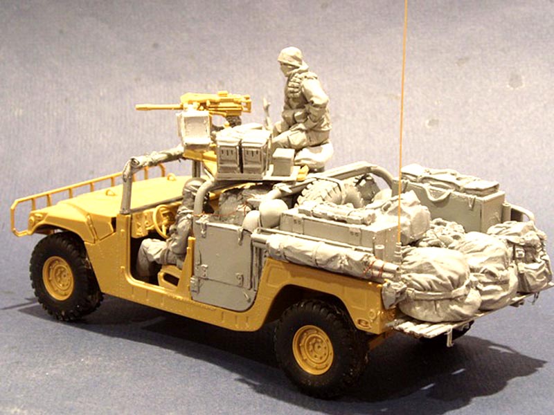 Humvee des Forces Spéciales néo-zélandaises - Base Esci + Academy + quelques pièces Tamiya (pare-buffles et lance-grenades) + scratch + conversion AC Models Ac_mod14