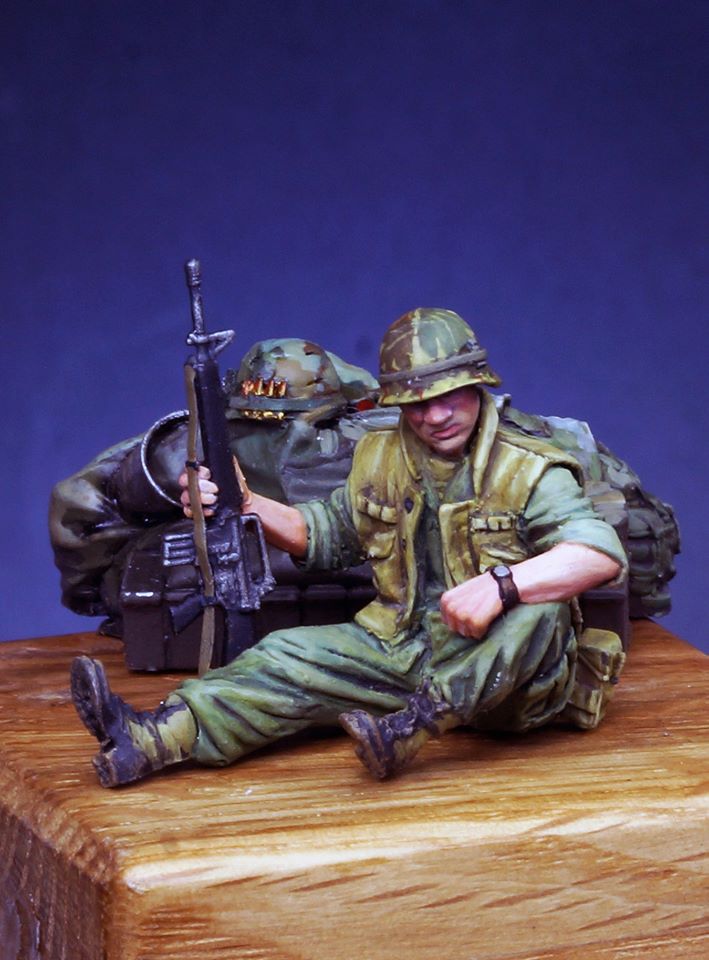 PARACEL MINIATURES P410