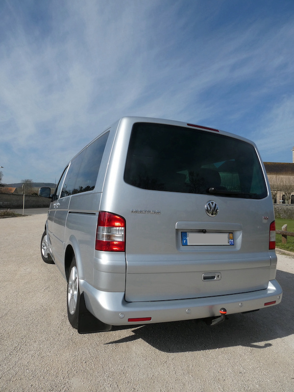 A vendre notre Multivan T5 Highline 174CV boîte auto de 2007 VENDU ! P1010014