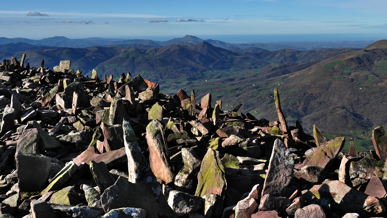 Une rando sur un lieu insolite. Pays Basque. P1036029