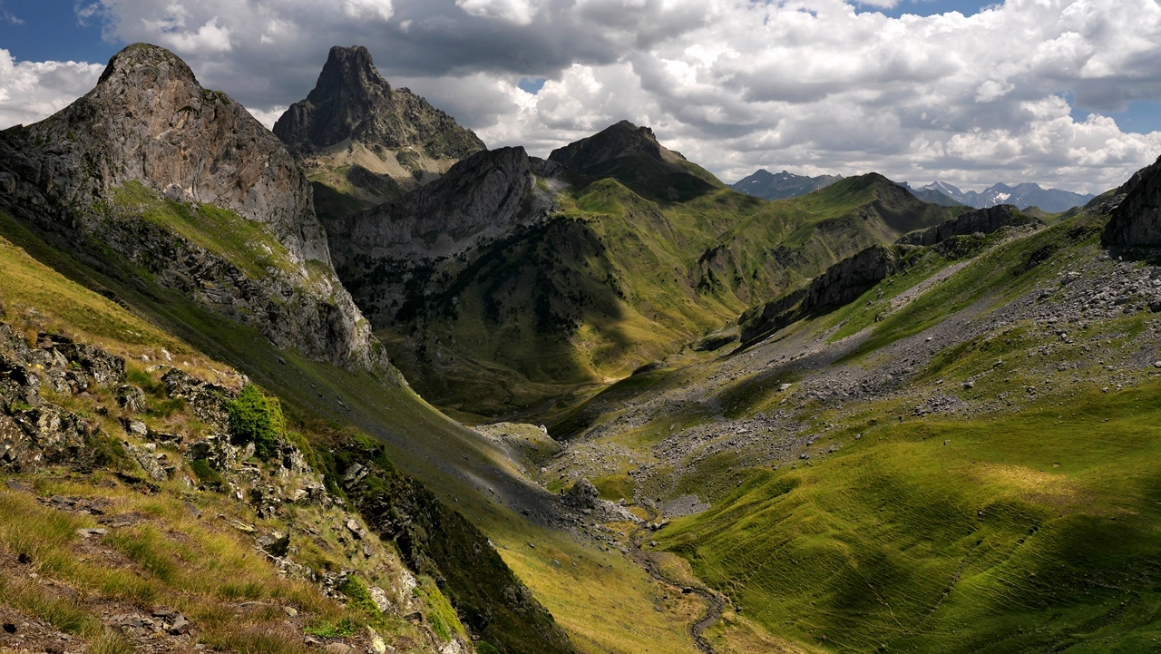 Vallon de Rebec, vallée d'Ossau. Pana1810