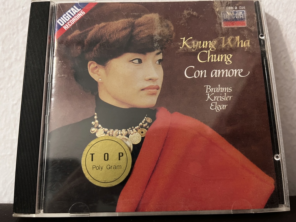 1) kyung wha chung - con amore cd  -(2) Sara K  Img_6611