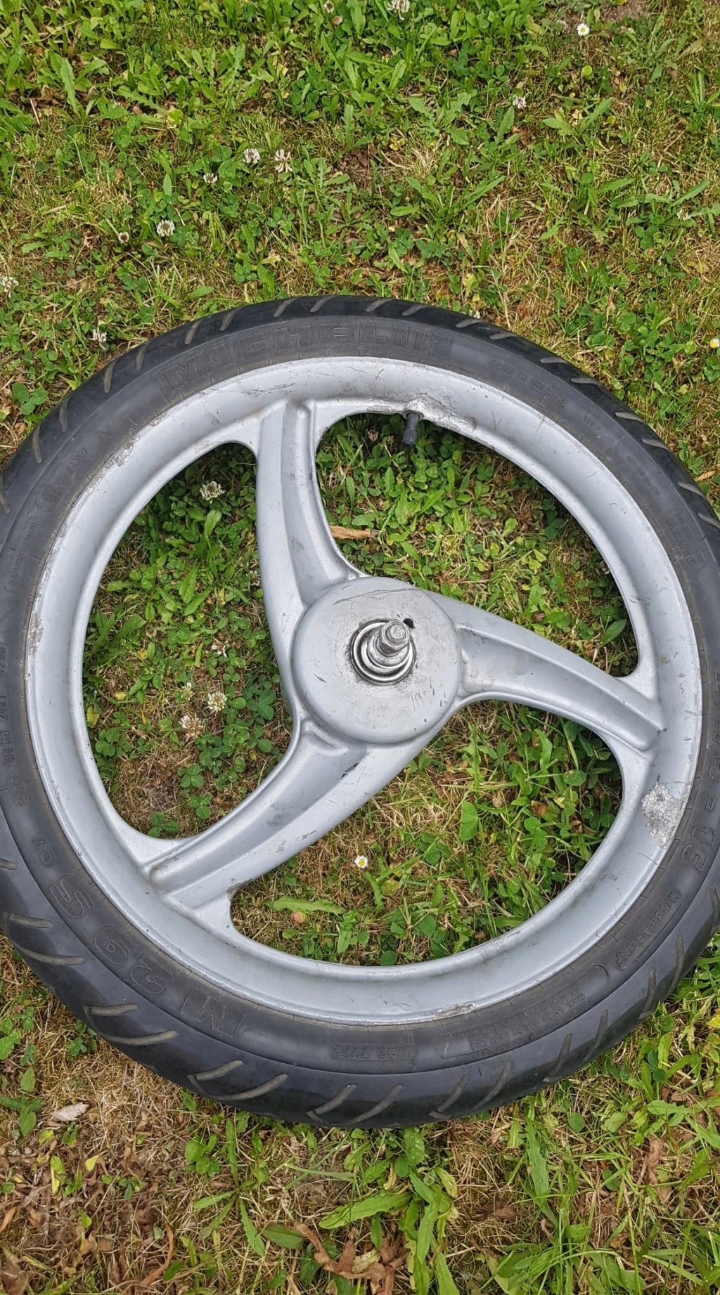 Roulement roue avant 61744310