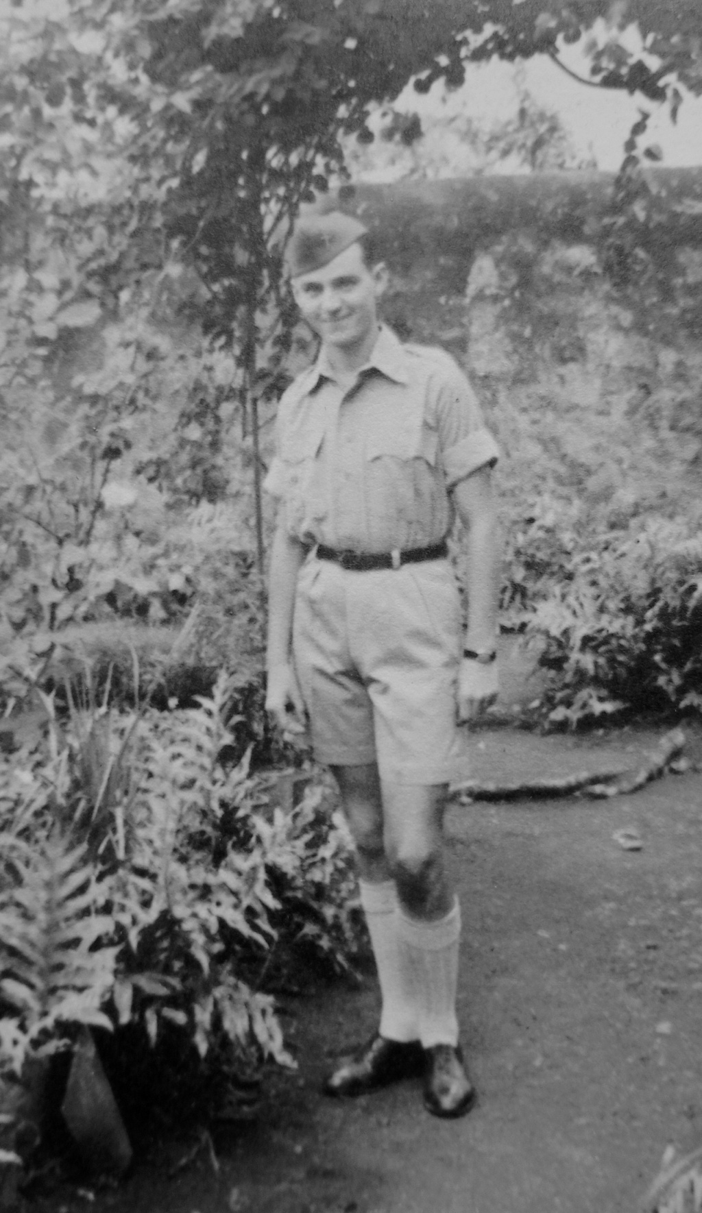 Raymond Barre sous l'uniforme : la Réunion 1944 - Madagascar 1945 CEFEO Img_2526