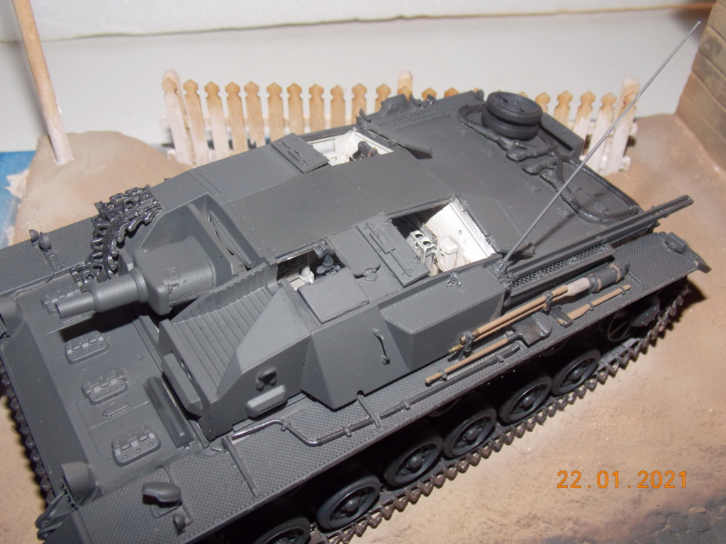  - Stug III Ausf.B (Tamiya ) et Sd.Kfz.252 (Dragon ) 1/35 decor Dio Dump Dscn1846