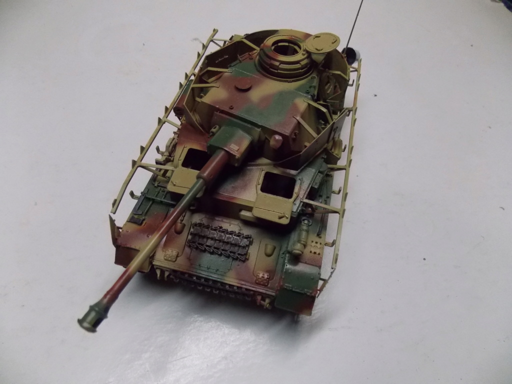 Panzer IV Panzer LEHR montant au front 1/35  - Page 2 Dscn3352