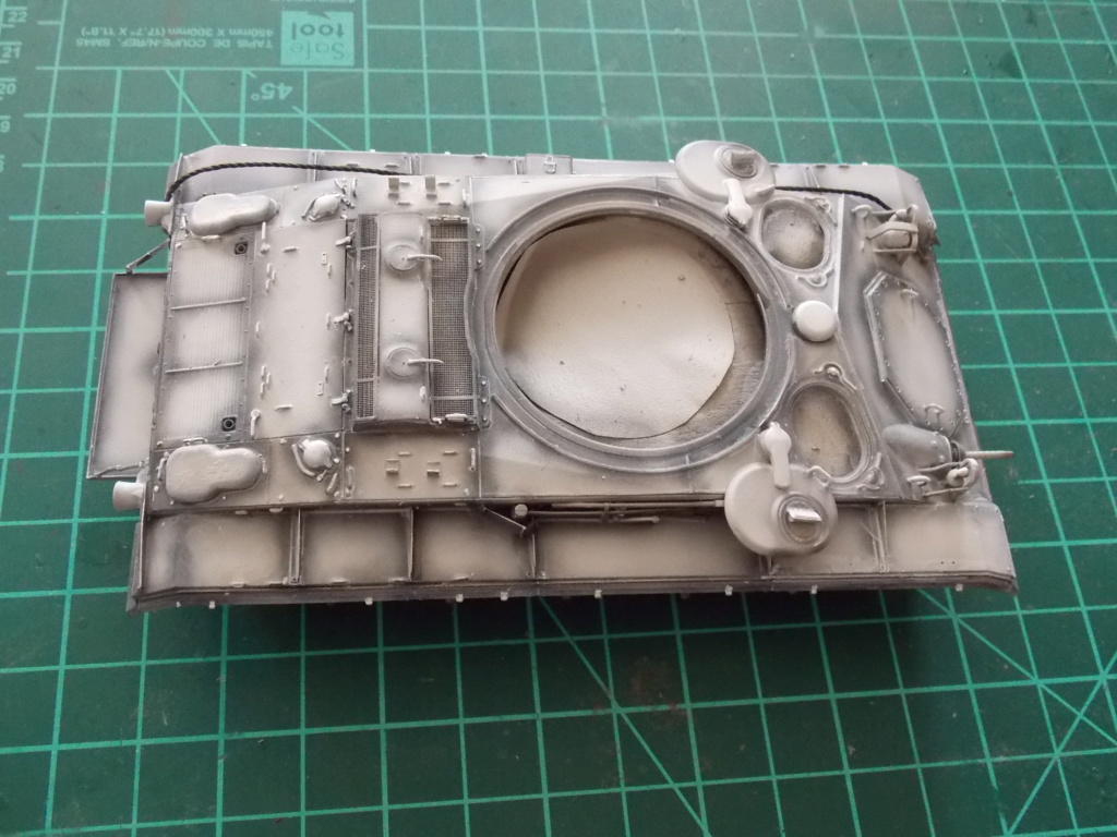 M24 CHAFFEE 1/35(AFV/BRONCO) interieur et decor VERLINDEN  Dscn6734