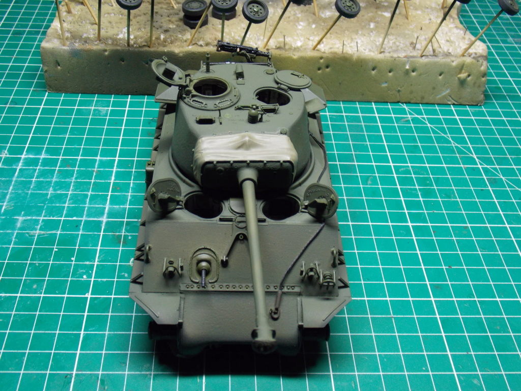 Sherman M4A3 76W HVSS with full interior RFM 1/35 - Page 8 Dscn8617