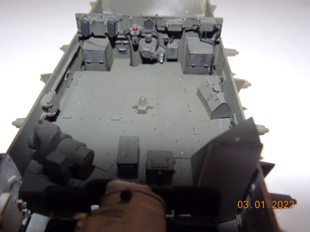 Tank Destroyer M18 HELLCAT TAMIYA 1/35 - Page 2 Dscn9809