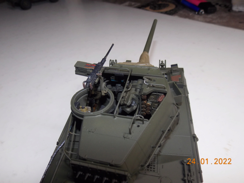Tank Destroyer M18 HELLCAT TAMIYA 1/35 - Page 4 Dscn9960