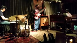 Delvon Lamarr Organ Trio Maxres12