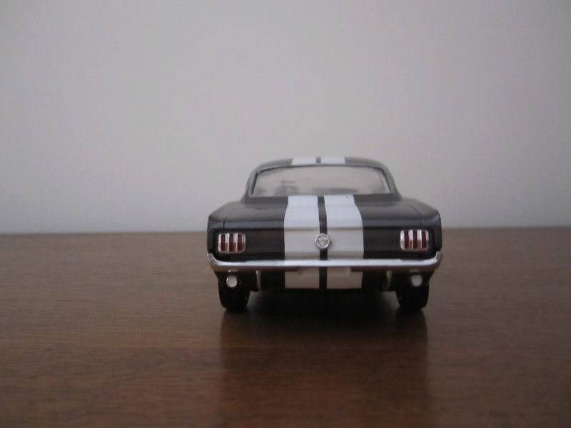 Ford Mustang 1/24 Revell - Page 3 Img_1122