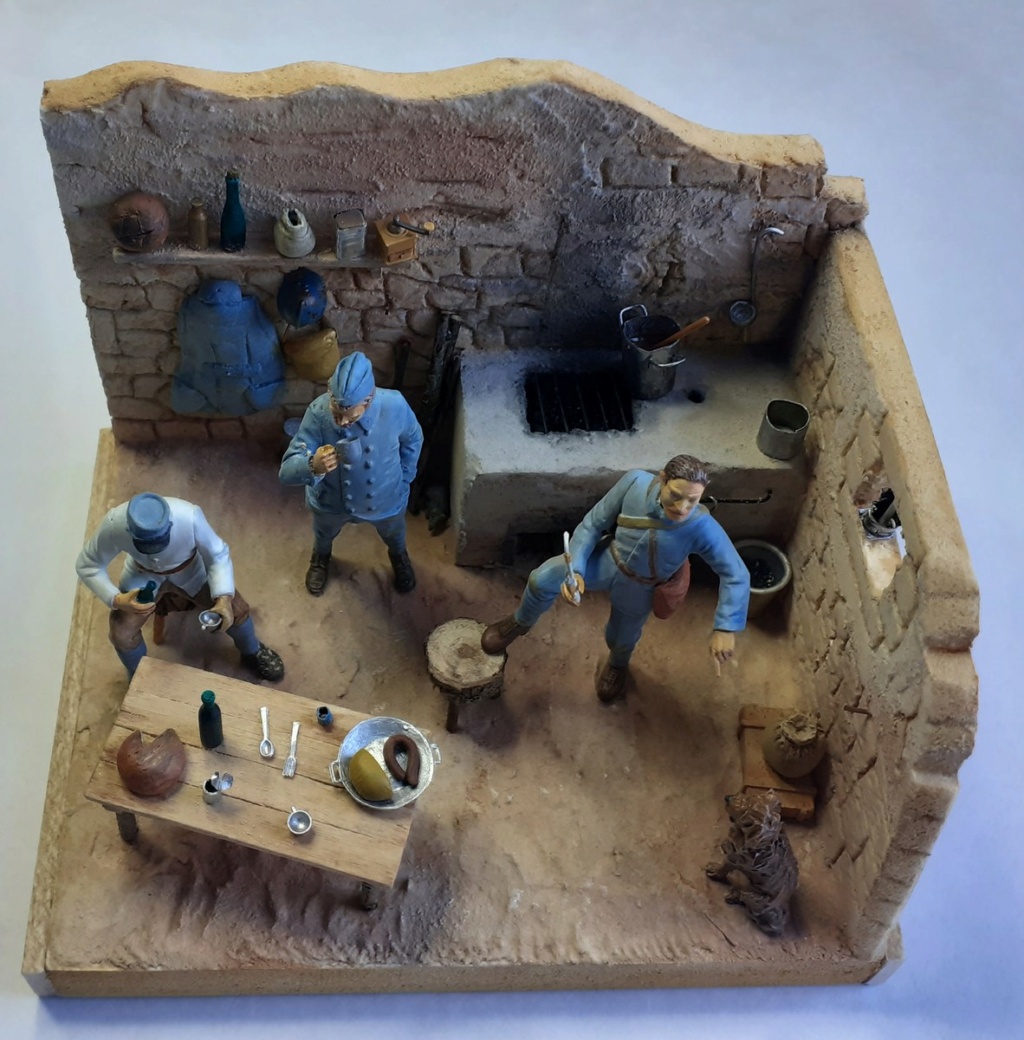 *1/35   - Moiremont 1917-Infanterie française au repos (Heller, U-Models) - Page 3 Dio_3020