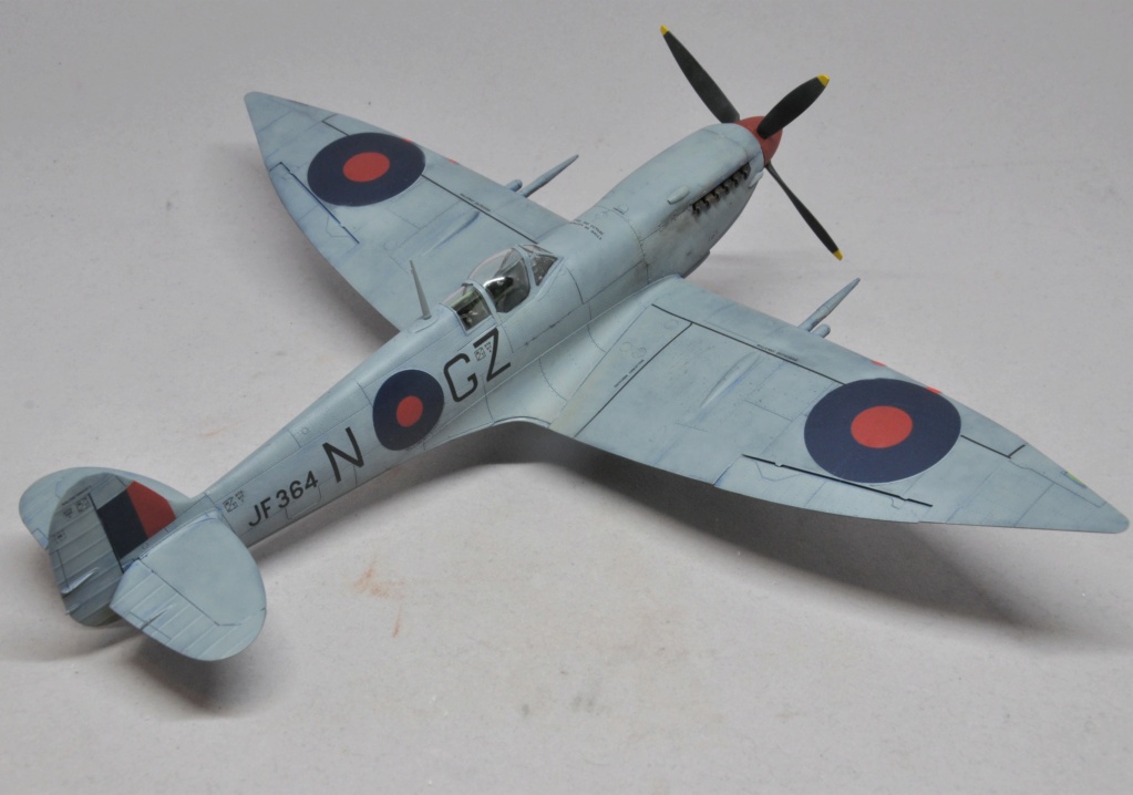 Supermarine Spitfire HF Mk VIII - Eduard - 1/48 Dsc_1981