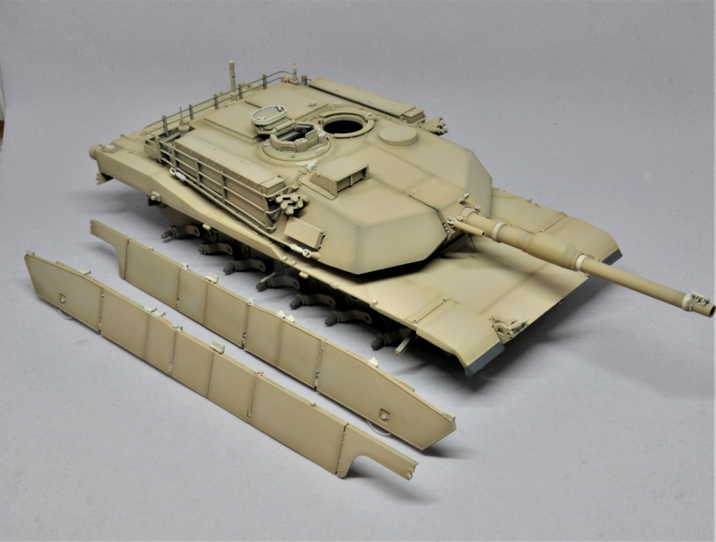 Char M1A1 Abrams "The American way of war" [Rye Field Model 1/35°] de Le renard du désert Dsc_2175