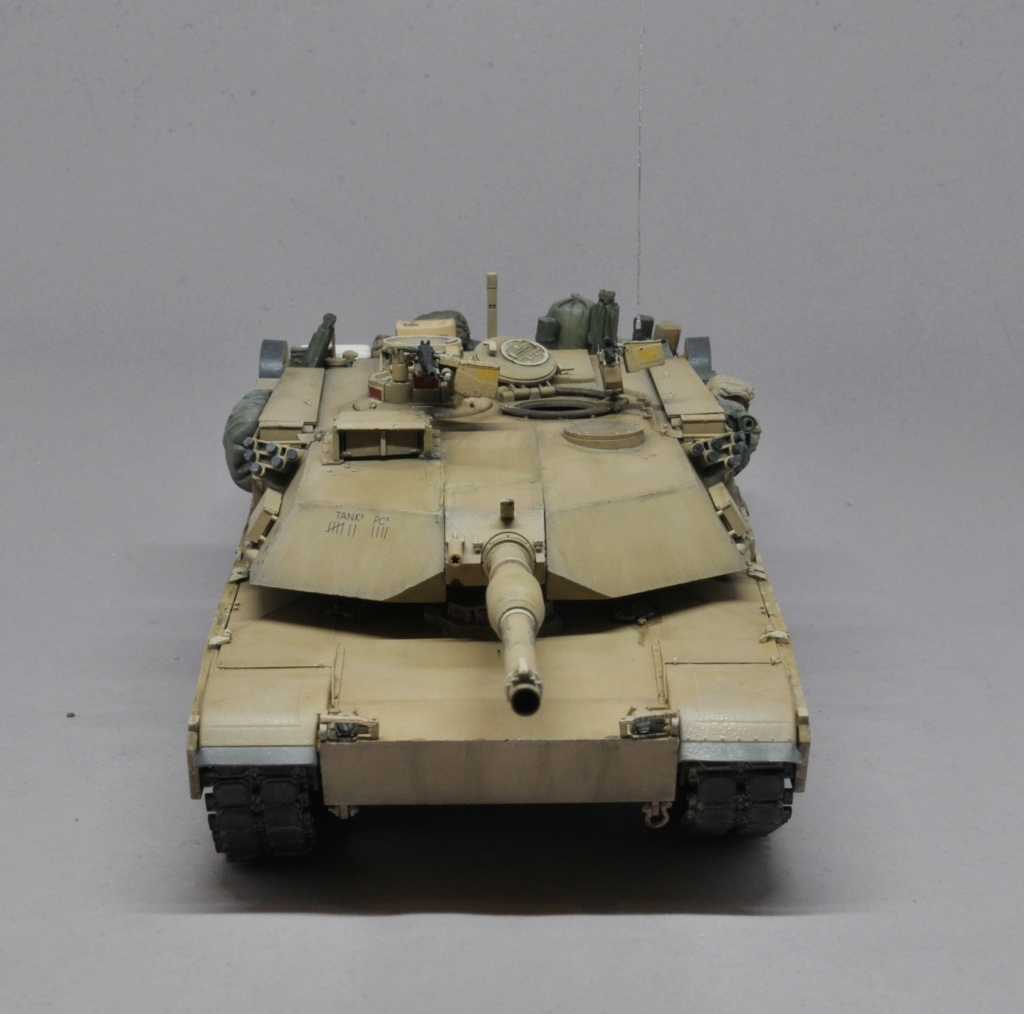 Char M1A1 Abrams "The American way of war" [Rye Field Model 1/35°] de Le renard du désert Dsc_2211