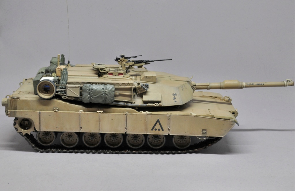 Char M1A1 Abrams "The American way of war" [Rye Field Model 1/35°] de Le renard du désert Dsc_2212