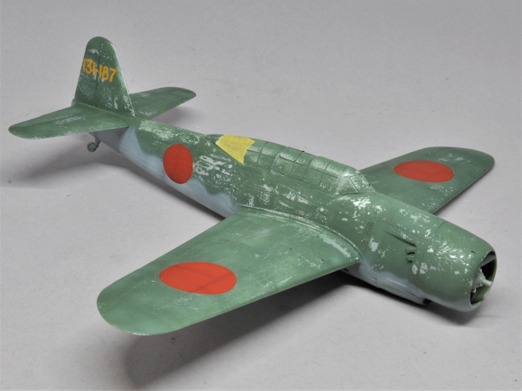 [Concours Fighter] Yokosuka D4Y3 Suisei [FineMolds 1/48°] de Le renard du désert - Page 2 Dsc_2298