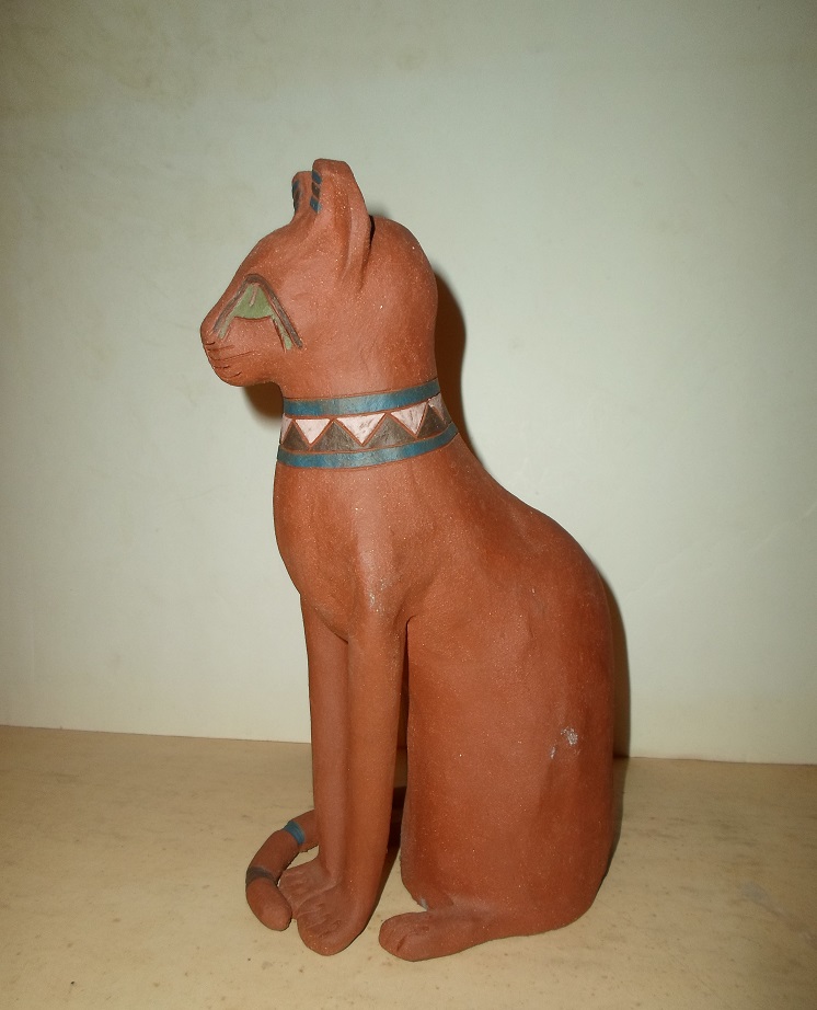 Pottery Cat Sculpture Does Anyone Know The Incised BH Mark 01413