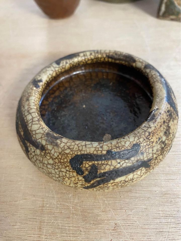Does Anyone Know Incised Mark On This Studio Pottery Pot110