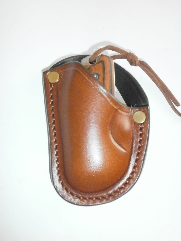 le mini pliant avec pochette cuir de la Sellerie Coutea90