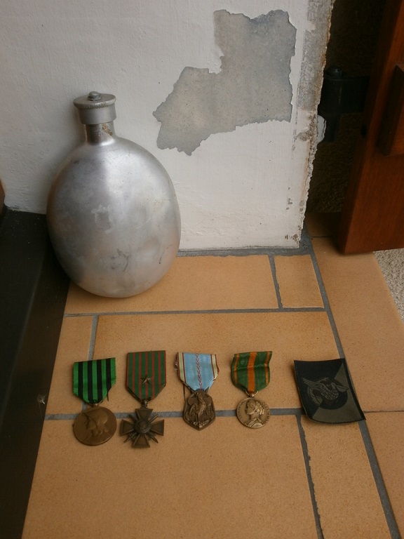 De la medailles et gourde allemande Lot_1317