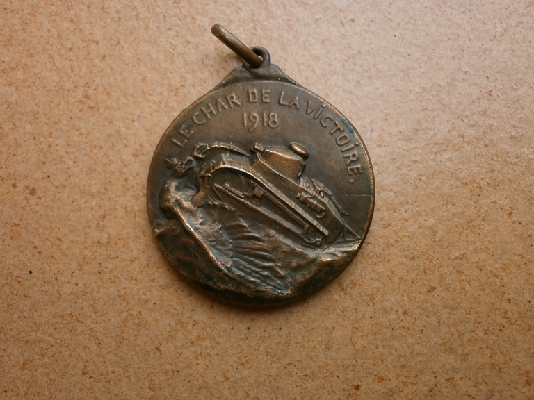 Des medailles , photo general de lattre ,cpa  Medai363