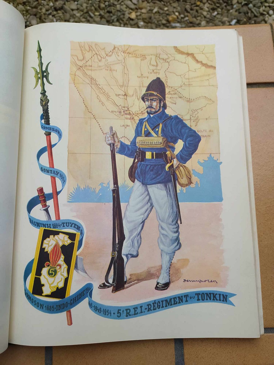 Des legions d honneur  et de la legion etrangere Algerie Revue212