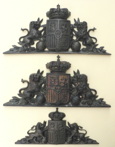 Armes d'Espagne en bronze P1190615