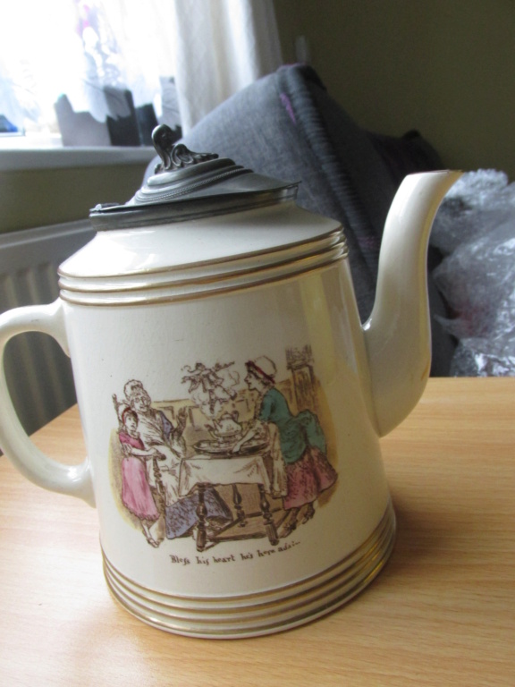 1883 ?Tea pot but who made it - Hall and Read of Hanley  Img_3515