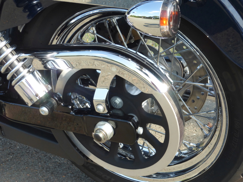 Harley Dyna Super Glide (VENDUE) P1110317