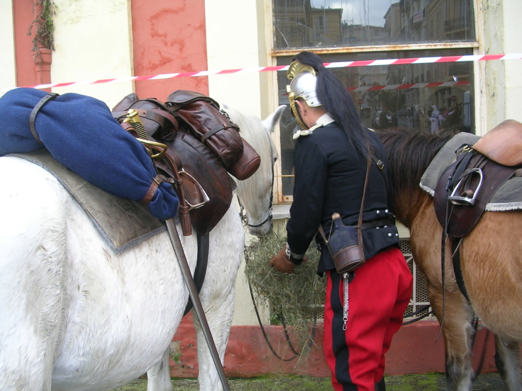 Le pliage du manteau de cavalerie  Dragon10