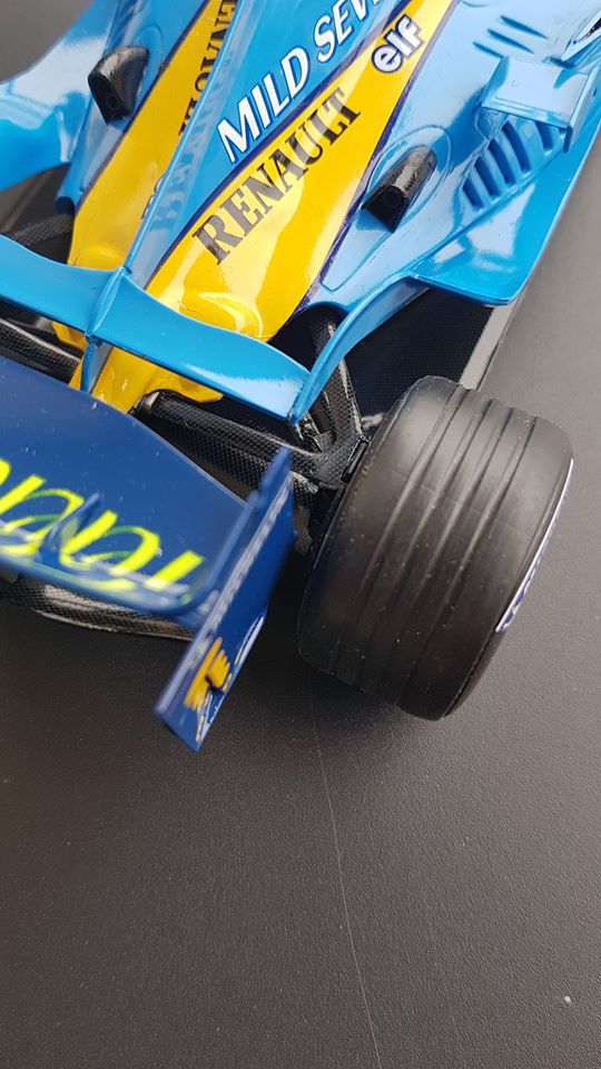 RENAULT F1 R24 2004 1/18ème Réf 80797 90050810